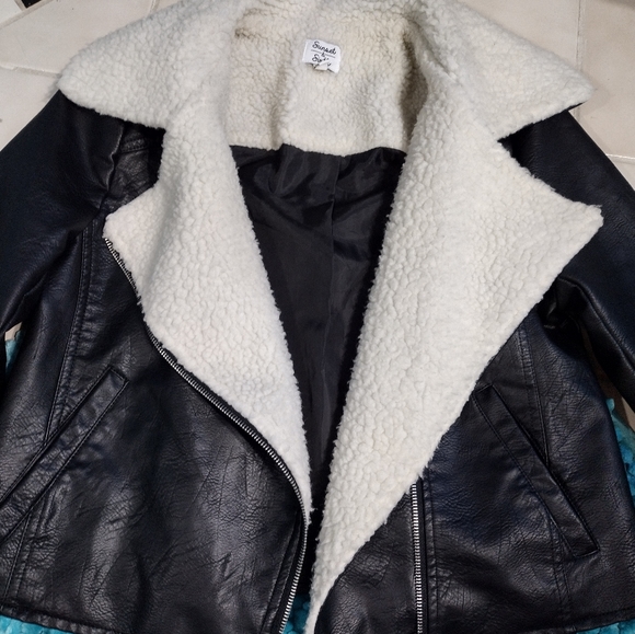 Faux leather/wool jacket - Picture 8 of 16